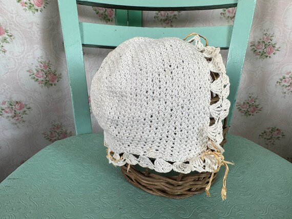 Antique Vintage Off-White Crocheted Baby Bonnet, … - image 3