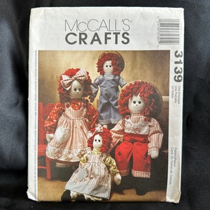 Raggedy Ann and Andy Dolls Pattern // McCall's 3139 > Sz 16" and 22" > Unused > stuffed cloth dolls, pinafore, overalls