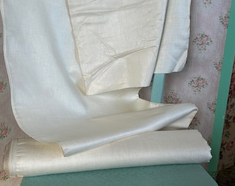Vintage Linen Toweling Fabric // 18x17.5" BTHY by the half yard > unused deadstock > cream, off-white, ivory linen color, 2 hemmed edges