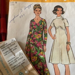 Vintage 1970s Dress in Two Lengths Pattern // Simplicity 5850 A Look Slimmer Pattern &gt; Size 12 and/or Sz 16 &gt; short mini or long maxi empire