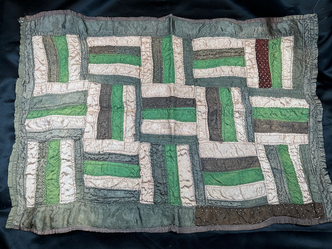 Vintage Rayon Doll Quilt // 17x26 