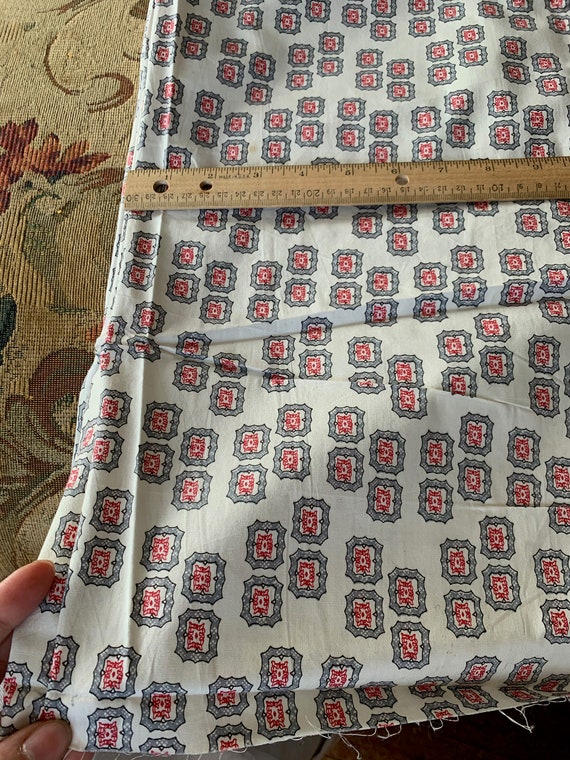 Vintage Geometric Print Cotton Lawn Fabric // 111x38