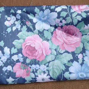 Vintage Lg Print Floral Roses on Indigo Fabric  // 34x48&quot;, a little stretchy, vintage blue jeans look