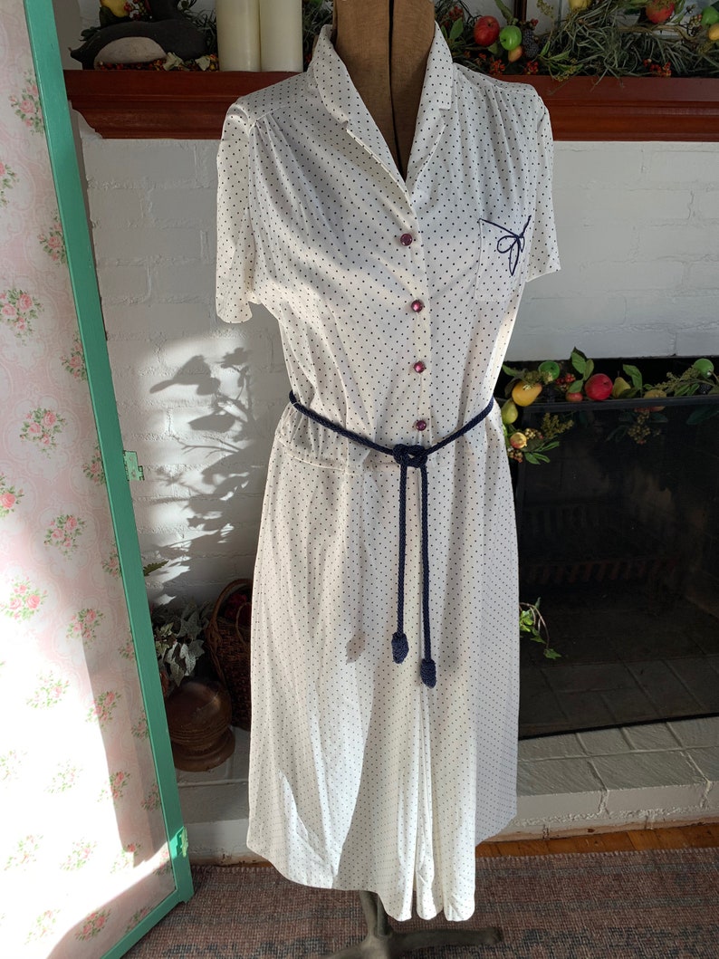 Vintage 1970s Polka Dot Shirtdress Size 13 wearable polyester button down skater dress navy blue dots and rope belt