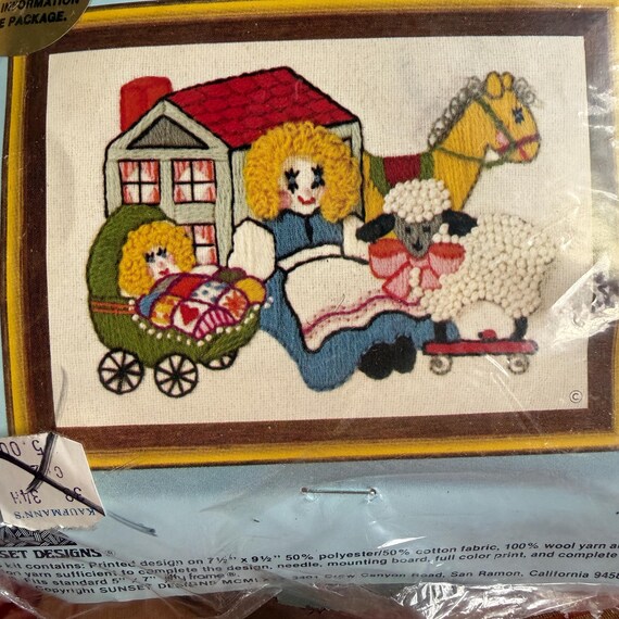 Vintage Crewel Embroidery Kit // 5x7