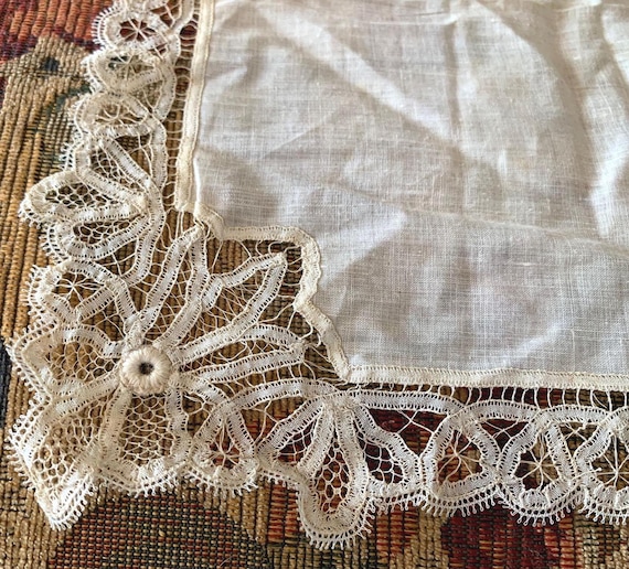 Antique Vintage Battenberg Lace Edge Linen Handkerchief // 12x12" > handmade, delicate 1/8" tape, fine thread, linen lace, buttonhole eyelet