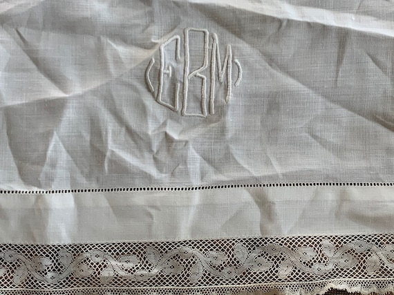 Antique Vintage Embroidered Monogram Linen // 37x18.5