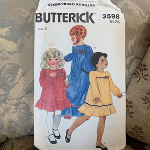 Vintage Kinderkleid Prairie Passe Schnittmuster // Butterick 3598 &gt; Größe 5 &gt; gerafft zur eckigen Passe, mit Puffärmeln, mit Rüschen, lang oder kurz