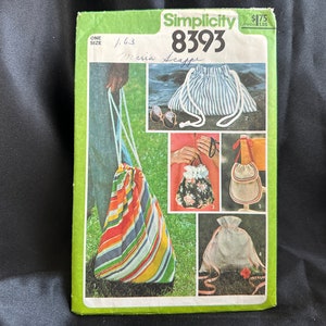 vintage 1970s Drawstring Bags Pattern // Simplicity 8393 > Inutilisé, non coupé > tailles, styles assortis > sac à main, cartable, sac de plage, mariage