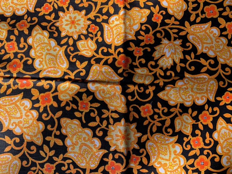 Vintage Bright Orange /& Black Paisley Textured Fabric 94x45 Unused canvas decorator weight cotton
