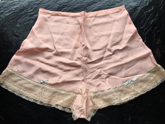 Vintage 20s-30s Silky Pink Panties // 27-28" waist