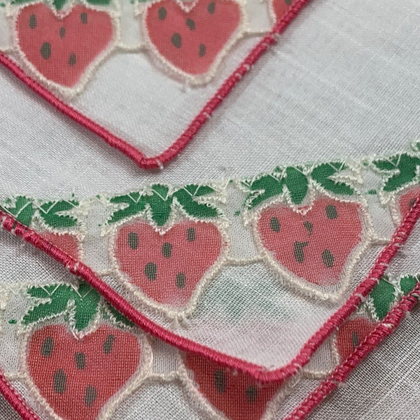 Vintage Pink Strawberry Placemats and Napkins Luncheon Set of 4 // 10" sq & 11x17" > Never Used, NOS > appliqued organza berries