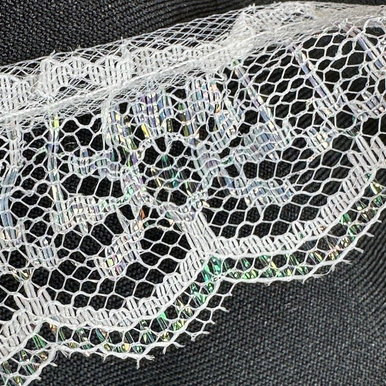 Iridescent Gathered White Lace Edging Trim // 45x1