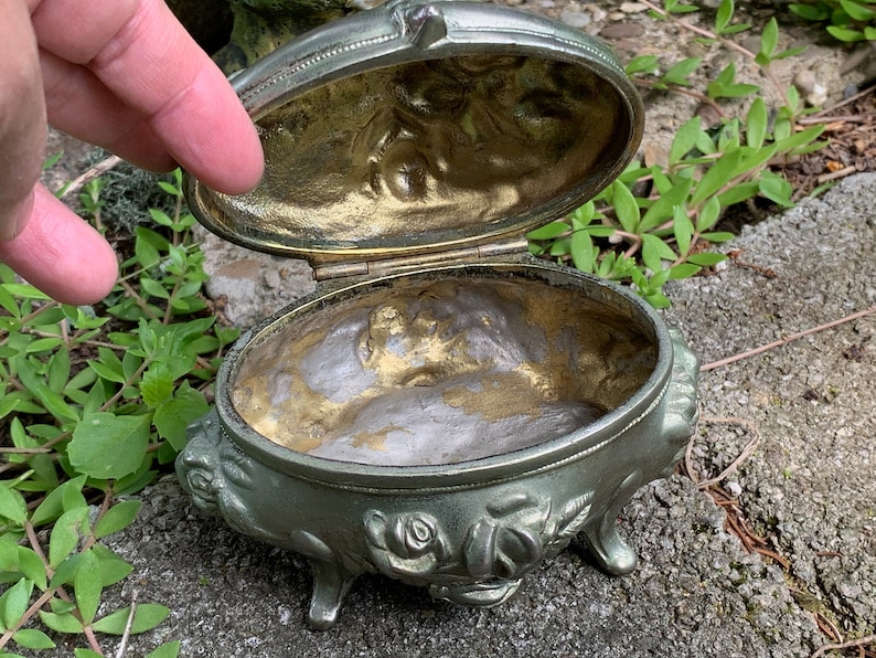 Antique Vintage Art Nouveau Jewelry Box relief roses Casket- Footed Hinged Lid 4.5 x 3.25 x 3.5 silver color cast metal