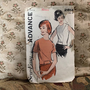 Vintage 1960s Blouse Pattern // Advance 2814 &gt; size 14, bust 34, waist 26 &gt; fitted princess, button back