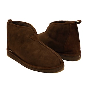 Bottines marron foncé en peau de mouton mérinos et semelles épaisses