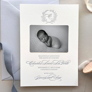 Buchdruck-Baby-Geburtsanzeigen mit Fotos – 50 flache Karten mit Umschlägen – 1 Tintenfarbe – individuell, Junge Modern, Neugeborene, Klassisch BA124