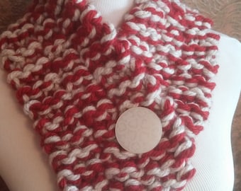 ONLY ONE Red and Cream Chunky Winter Knit Button Cowl