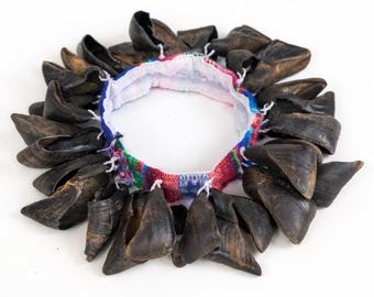 Chajchas peruanos de pezuña de cabra – Sonajeros/sonajeros naturales hechos a mano para llevar puestos – Percusión andina auténtica para danza, terapia de sonido/musica.