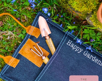 Personalized Denim Garden Kneeler: Hardwearing Gardening Gift