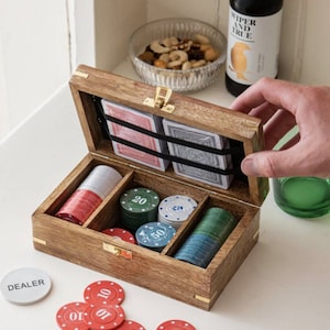 Juego de póquer personalizado de lujo, regalos para amantes del póquer, regalo personalizado, regalo del día del padre, noche de juegos, estuche de palisandro sostenible