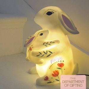 Veilleuse lapin personnalisée : lampe maman et bébé lapin endormis