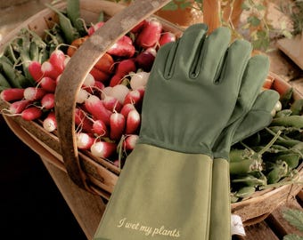 Personalized Leather Gauntlet Gardening Gloves: Hardwearing Garden Gloves