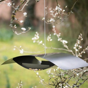 Mangiatoia per uccelli moderna in metallo forgiato a mano, regalo per giardinaggio, regalo per giardinieri, amanti degli uccelli, regalo per la mamma, decorazione da giardino sospesa.