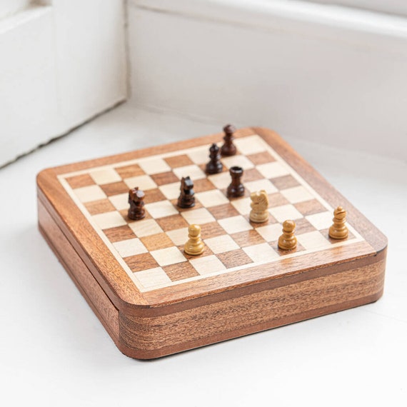 Wooden Pieces Multicolor  Chess Set Wood Hand Carved Gift Children Kids Toy Z 