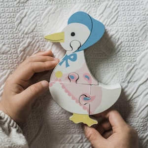 Personalisierte Jemima Puddle Duck Holzpuzzle - Vollständig lizenziert - Kleinkindpuzzle- große Teile- individuelle Geschenktüte