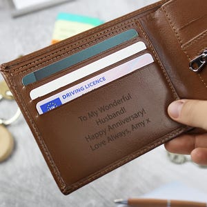 Personalisierte Leder Geldbörse - Brieftasche Geschenk für ihn -individualisierbar- Geschenk zum Vatertag - Geschenk zum dritten Lederjubiläum - auf Bestellung