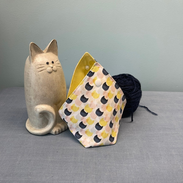 Yarn Keeper - Bento Style Fabric Yarn Bowl - Cat Print