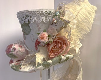 Victorian Top Hat Tree Topper, Shabby Chic Top Hat Tree Topper, Christmas Decoration Centerpiece, Christmas Tree Topper