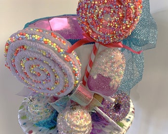 Candyland Tree Topper Top Hat, Candyland Top Hat Tree Topper, Birthday Party Decoration