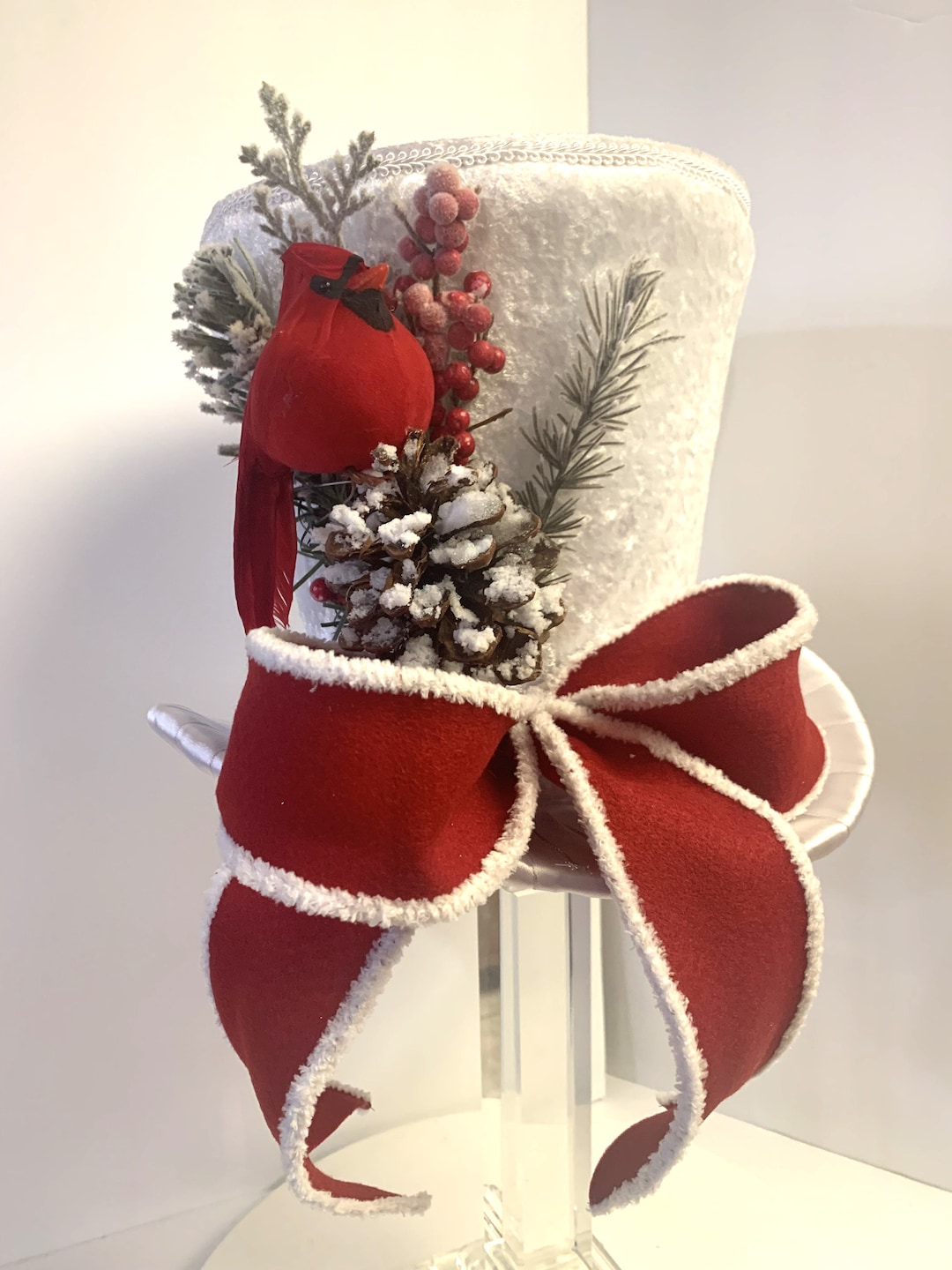 Cardinal Tree Topper, White Top Hat Tree Topper, Christmas Tree Topper