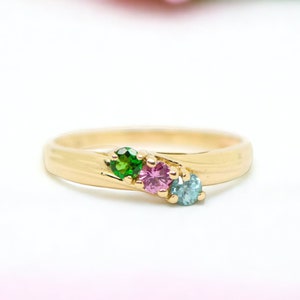 Personalized Family Mothers Birthstone Ring with 2 3 or 4 Stones in Sterling Silver or Solid 14k White or Yellow Gold