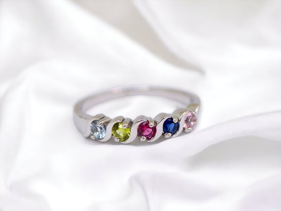 Curved Set Mother's Family 3mm Birthstone Ring Curved Set Mother's Family 3mm Birthstone Ring