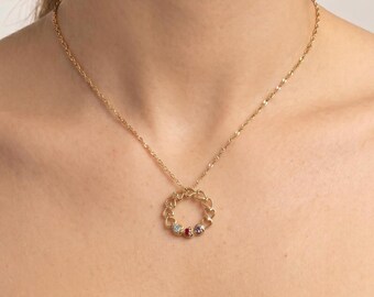 14k Gold Mother's Family Heart Pendant | Personalized Birthstone Circle