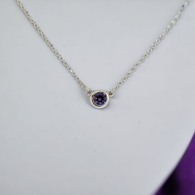BIRTHSTONE JUNE NECKLACE CREAM GOLD