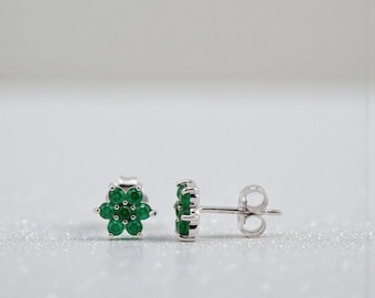 14k White Gold Emerald 7-Stone Cluster Flower Earrings - Stud Earrings - Cabochon Cut Genuine Emeralds