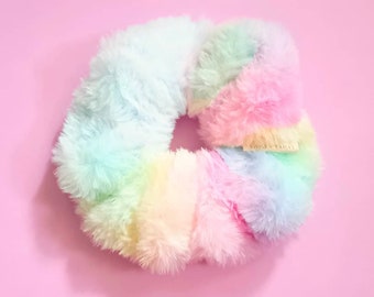 Sopo y Tahti / Rainbow Scrunchie, Faux Fur Scrunchie, Rainbow Furry Pastel Fluffy Scrunchie, Pastel Fur Scrunchie, Baby Pink Fur Scrunchy