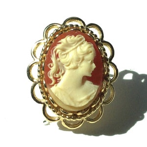 Vintage Victorian Style Cameo Brooch, Vintage Costume Jewelry