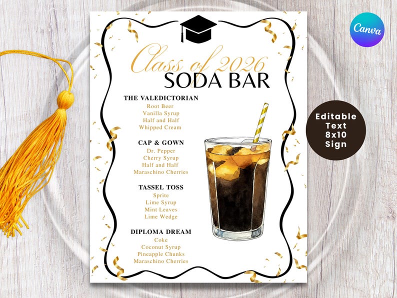 K&ouml;nnte beinhalten: Ein Schild zum Thema Abschlussfeier mit dem Text "Class of 2026 SODA BAR" in goldener Schrift. Das Schild zeigt eine Aquarellillustration eines Sodagetr&auml;nks mit Strohhalm und eine Liste von Soda-Bar-Rezepten. Das Schild ist 20,3 x 25,4 cm gro&szlig;.