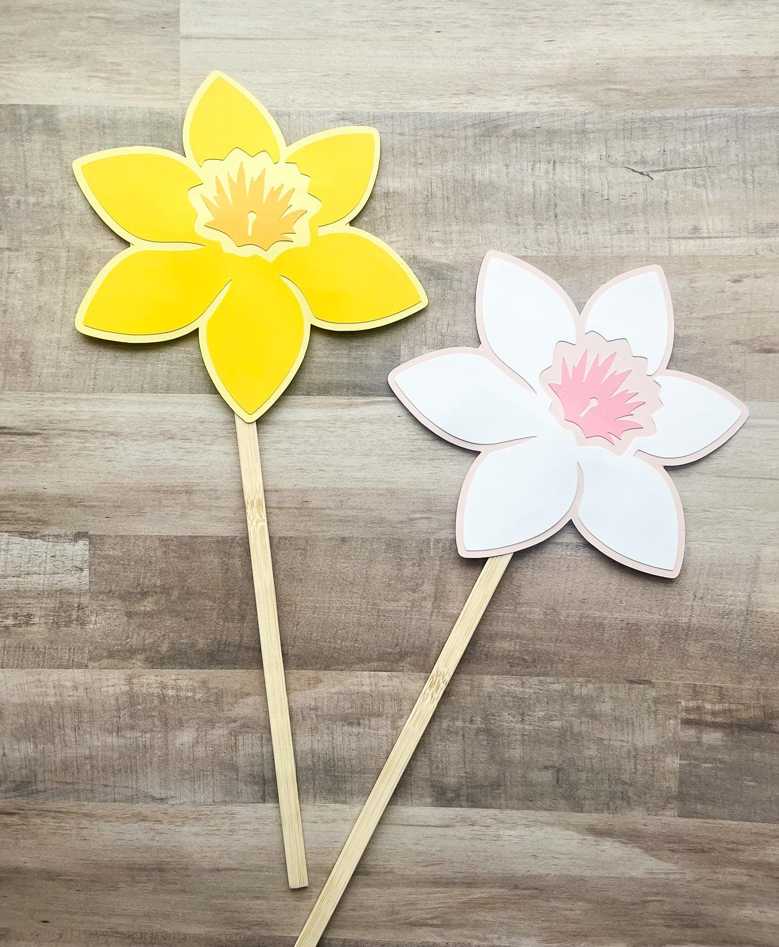 Flower Gift Card Holder, Daffodil Gift Card Holder, Lily Card, Teacher Gift, Mother's Day Gift, Gift Card Bouquet, Easter Gift Card