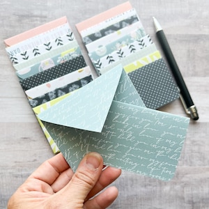 Set of 10 Mini Envelopes and Cards, Tiny Envelopes with Cards, Small Notecards for Thank You, Little Card for Gift Wrap