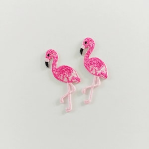 Aplique termocolante bordado de flamingo pequeno: conjunto com 2 unidades