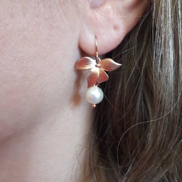 Dangle Earrings / Pearl Rose Gold Earrings / Orchids Earrings/ Bridal Earrings / Gift for Her