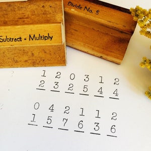 Vintage Math Problem Stempel, Stempel für Schulkinder, Geschenk für Schulanfänger, Geschenk für Lehrer, Mathe Zeichen Stempel