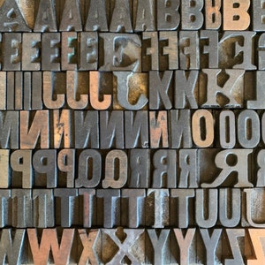Typographie 5/8 pouces, choisissez vos lettres, typographie vintage petites majuscules et minuscules, cadeau personnalisé unique