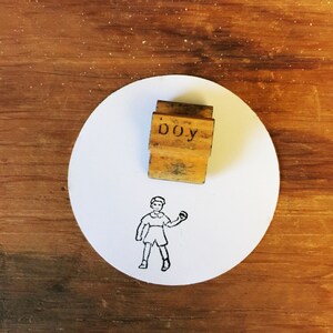 Sello vintage de niño, suministros para fiestas de revelación de género DIY, Es un niño